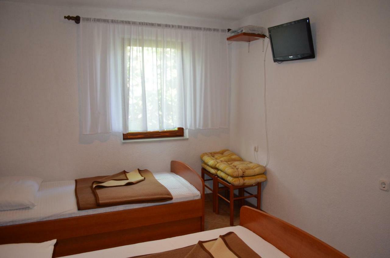 Holiday Home Garina Draga Bašćanska Exterior foto